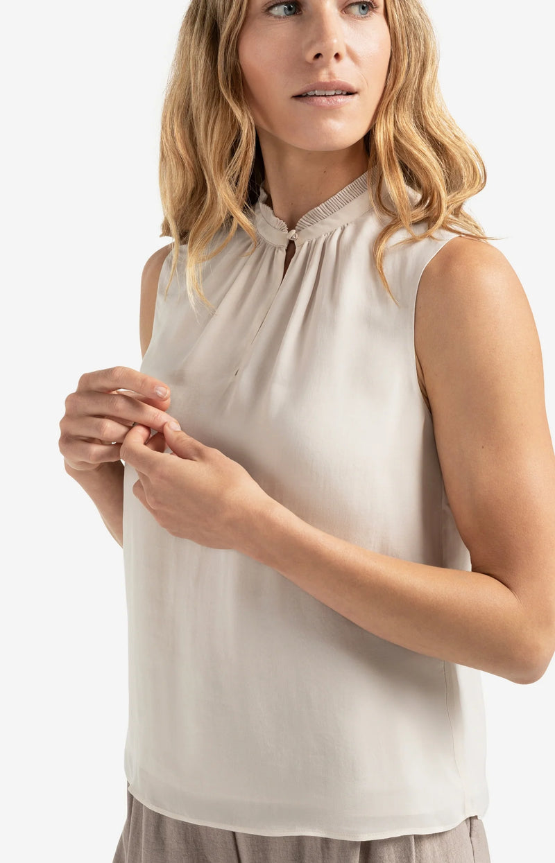 Leon Sleeveless Blouse