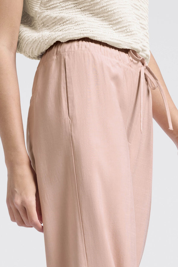 Wide leg trousers