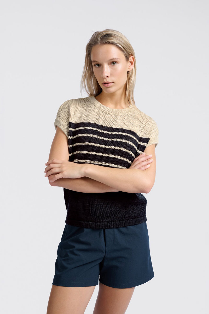 Sleeveless striped sweater